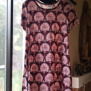 EUC Small Paisley Lularoe Carly